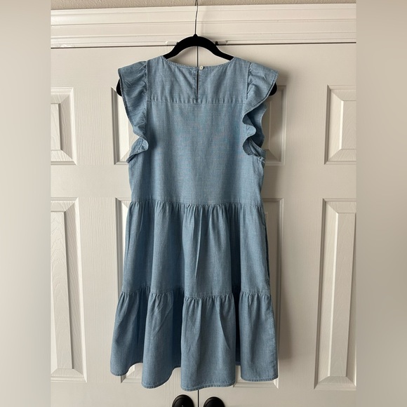 J Crew, Chambray, Tiered, Cap Ruffled Sleeve Dress
Sz 4
Excellent Condition - Picture 5 of 8